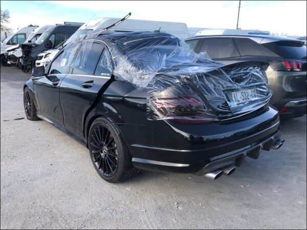 MERCEDES CLASSE C III Phase 1 BREAK C63 AMG – Image 4