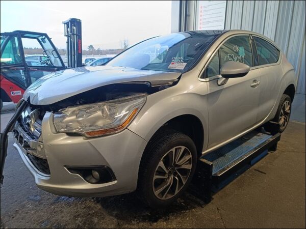 CITROEN DS4 Phase 1 1.6 e-HDi 110ch – Image 2