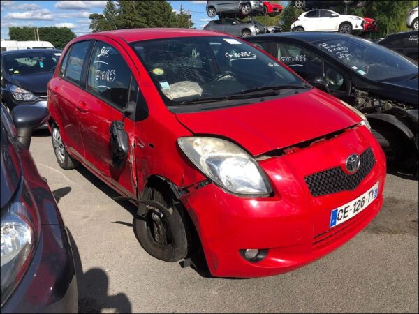TOYOTA YARIS II Phase 1 1.4 D-4D – Image 2