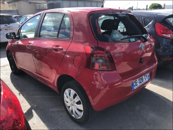 TOYOTA YARIS II Phase 1 1.4 D-4D – Image 4