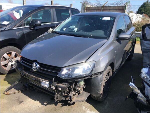 VOLKSWAGEN POLO V Phase 1 1.6 TDI 90ch