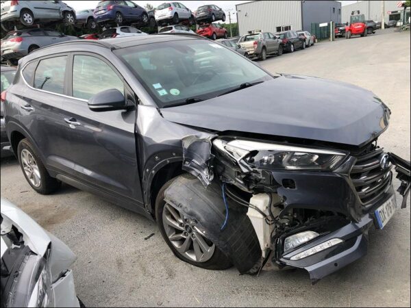 HYUNDAI TUCSON II Phase 1 1.7 CRDI 115ch – Image 2