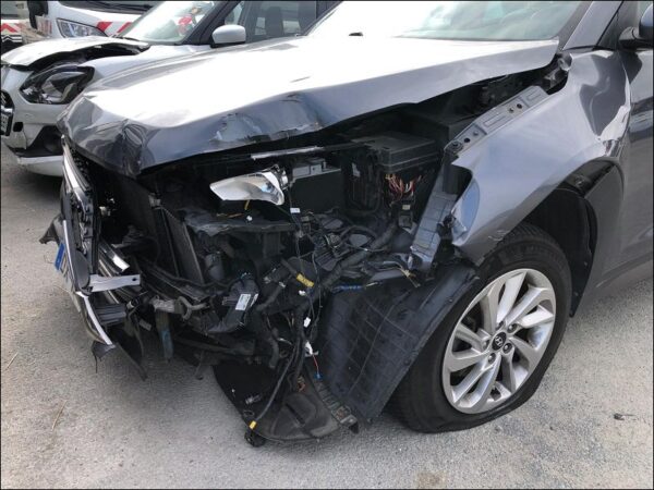 HYUNDAI TUCSON II Phase 1 1.7 CRDI 115ch – Image 6
