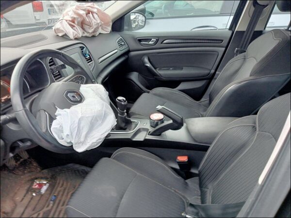 RENAULT MEGANE IV Phase 1 1.5 DCI 8v 110ch – Image 5