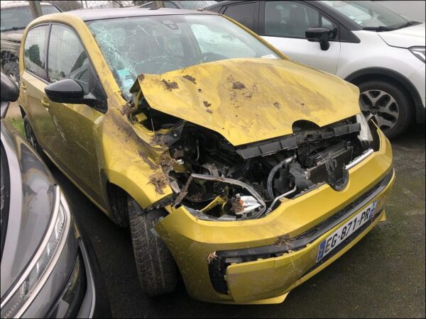 VOLKSWAGEN UP  1.0 60 – Image 2