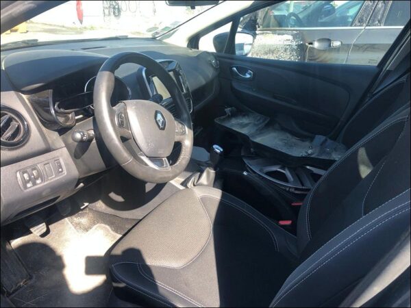 RENAULT CLIO IV Phase 1 BREAK DCI 90 – Image 6