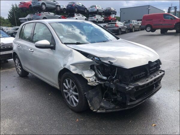 VOLKSWAGEN GOLF VI Phase 1 1.6 TDI 105ch