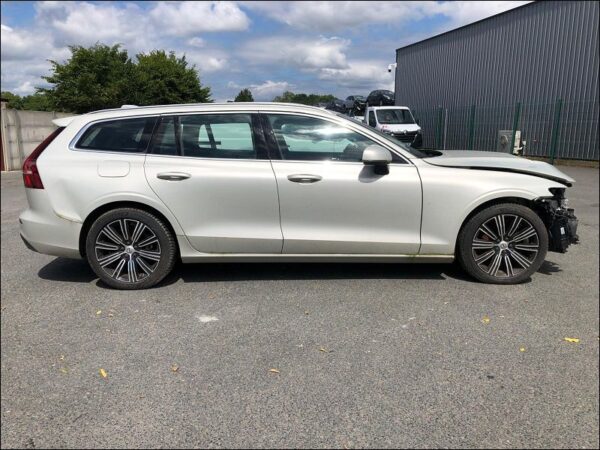 VOLVO V60 II  T6 AWD – Image 6