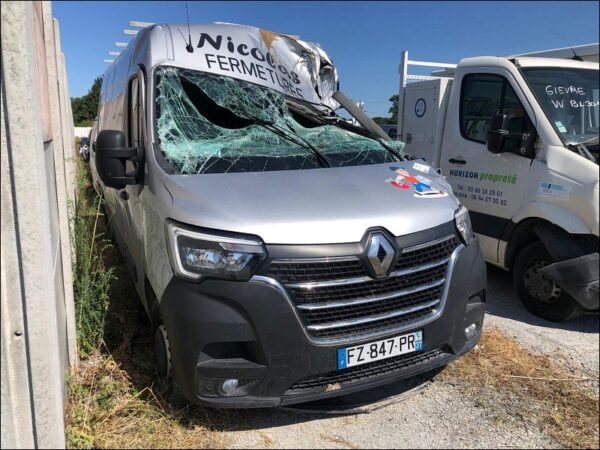 RENAULT MASTER III Phase 3 – Image 2