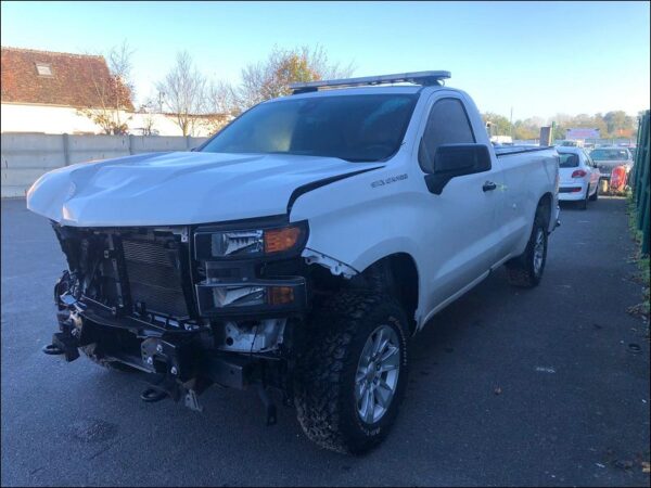CHEVROLET SILVERADO – Image 2
