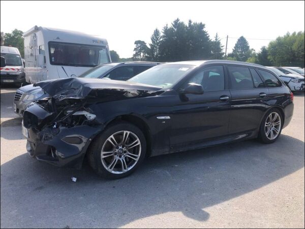 B.M.W. SERIE 5 VI Phase 1 535 TOUX