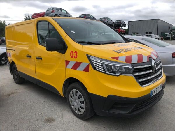RENAULT TRAFIC III – Image 2
