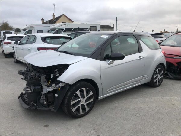 CITROEN DS3 Phase 1 1.2 VTI 82ch – Image 2
