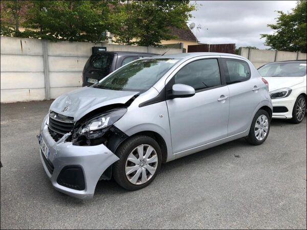 PEUGEOT 108 Phase 1 1.2i 82ch – Image 2