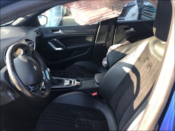 PEUGEOT 308 II Phase 2 SW 1.2 PTEC – Image 5
