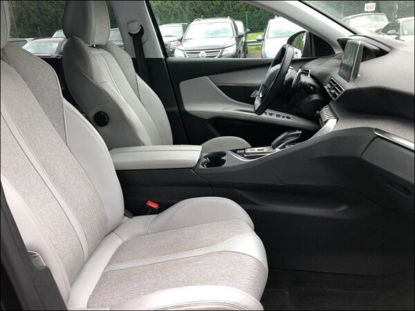 PEUGEOT 5008 II Phase 1 1.2 PTEC – Image 8
