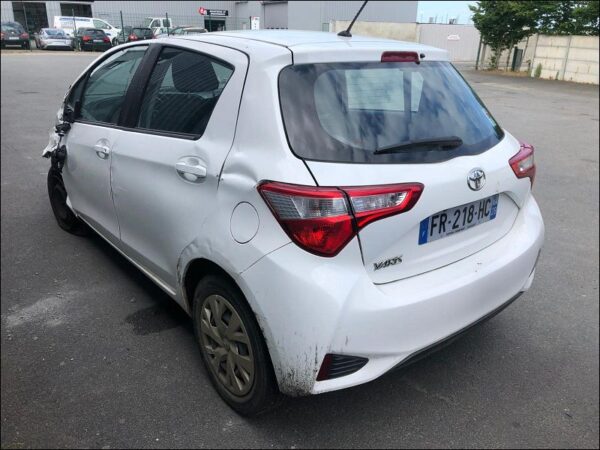 TOYOTA YARIS III Phase 3 1.0 VVT-i 69ch – Image 4