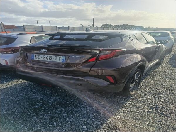 TOYOTA C-HR  1.8 122H – Image 3
