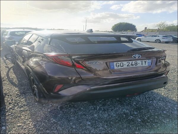 TOYOTA C-HR  1.8 122H – Image 4