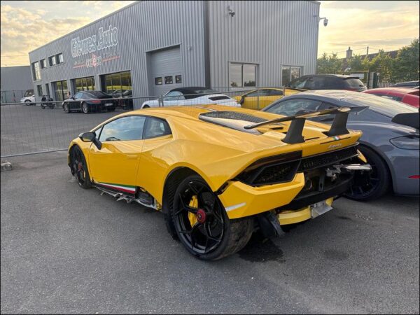 LAMBORGHINI HURACAN  LP 640-4 – Image 4