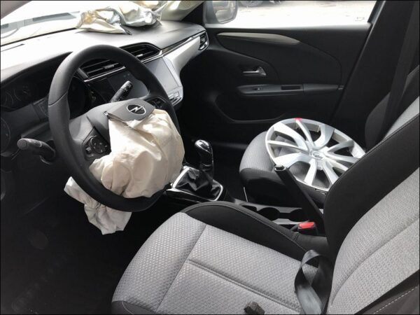 OPEL CORSA VI Phase 1 1.2 75 – Image 5