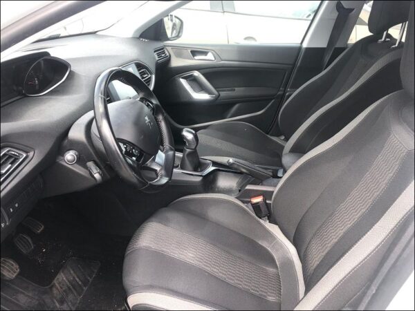 PEUGEOT 308 II Phase 1 1.2 PTEC – Image 5