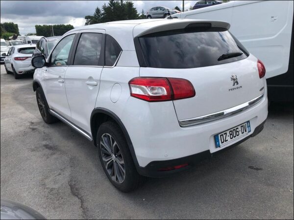 PEUGEOT 4008  1.6 HDI – Image 4