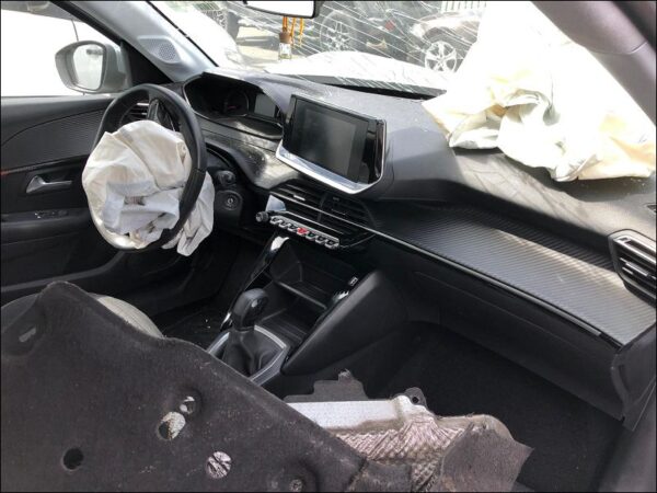 PEUGEOT 208 II Phase 1 1.2 PTEC – Image 5