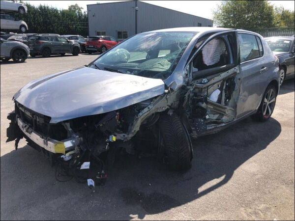 PEUGEOT 308 II Phase 2 1.5 BlueHDi 130ch – Image 2