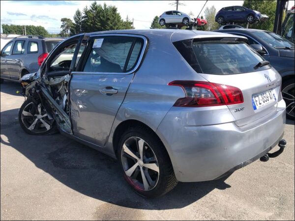 PEUGEOT 308 II Phase 2 1.5 BlueHDi 130ch – Image 4