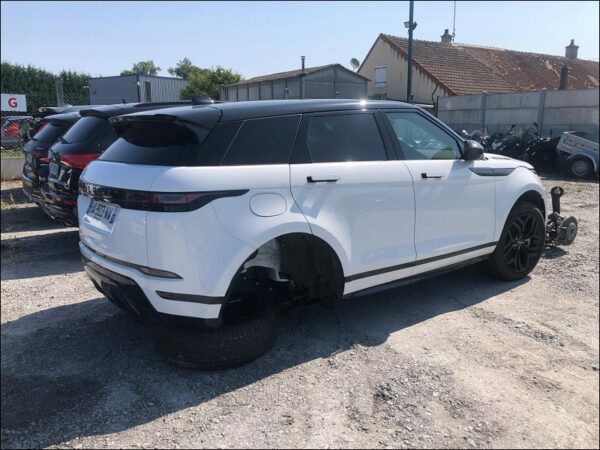 LAND ROVER RANGE ROVER EVOQUE  P300E – Image 4